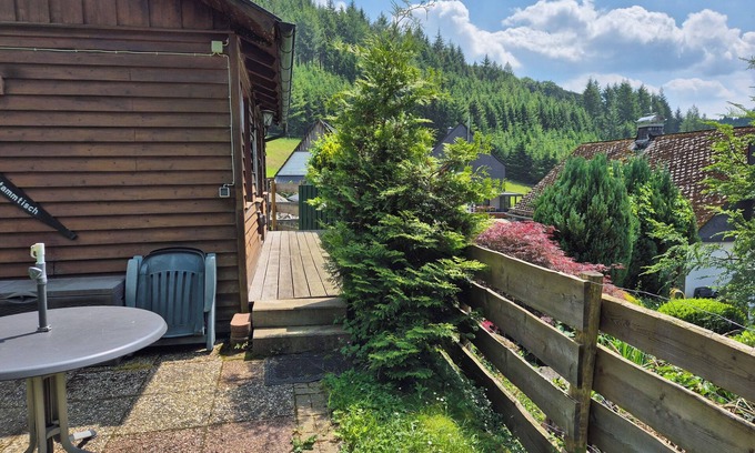 Gellinghausen Cabin | Small vacation home with charm, right by the forest