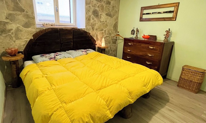 Berzo Demo Apartment | SMILE