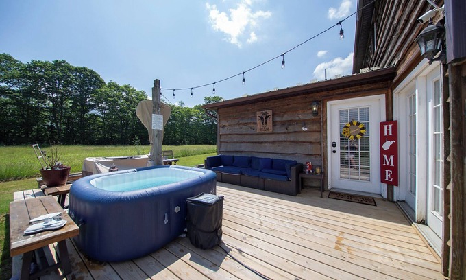 Mingo Apartment | Smith’s mother in law suite, pet friendly!