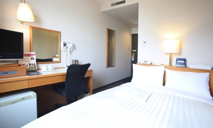 Tosu Hotel | Smoking Semidouble room Free breakfast Free/Tosu Saga