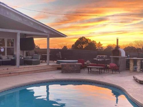 Northeast Heights House | SneakAway in Albuquerque