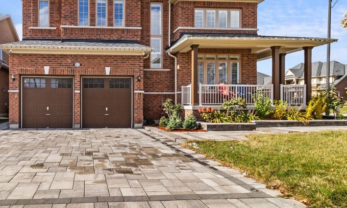 Springwater House | ♡Snow Valley Ski getaway→10min ♡BBQ♡Backyard♡A/C