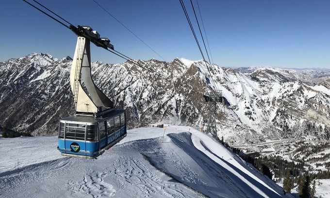 Salt Lake Mountain Resorts Cabin | Snowbird Cliff Club/Ski in-Ski out! January 31–February 07, 2026; sleeps up to 4