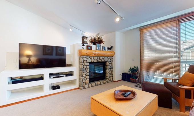 Mammoth Lakes House | Snowcreek V 1005 2 Bedroom Townhouse by RedAwning