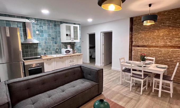 Alcala de Henares Apartment | Soñar en la Plaza Cervantes 2