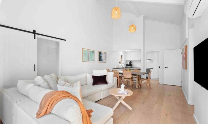 Ocean Grove House | So Beachy! 200m to the beach or shops! Sleeps 8