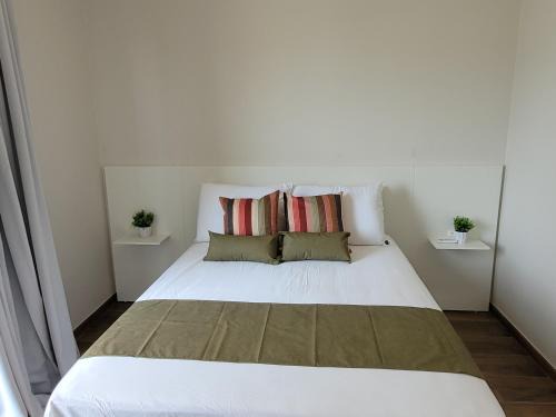 Tijucas House | Sobrado com garagem e churrasqueira