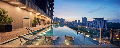 Sri Hartamas Apartment | Societe Suite by Lyfehaus