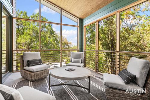 Galindo Apartment | SoCo 1BR/1BA King Suite + Sunroom Porch, Near Zilker Park by Austin Vacay