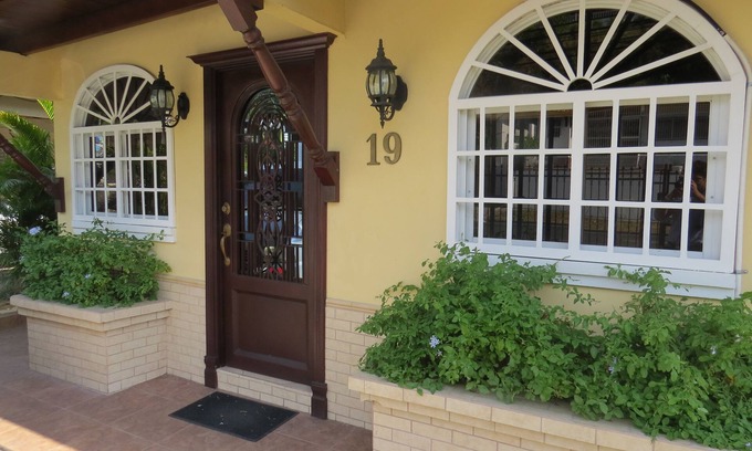 Panama City Bed & Breakfast | Sofia's B&B Hostal Boutique