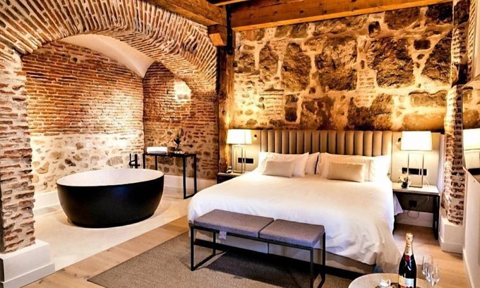 Old Town of Avila Hotel | Sofraga Palacio