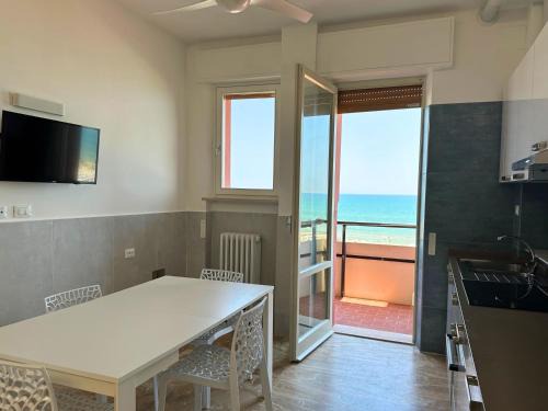 Senigallia Apartment | Sogno Vista Mare - Novità! Vicina alla Rotonda e con Parcheggio Privato