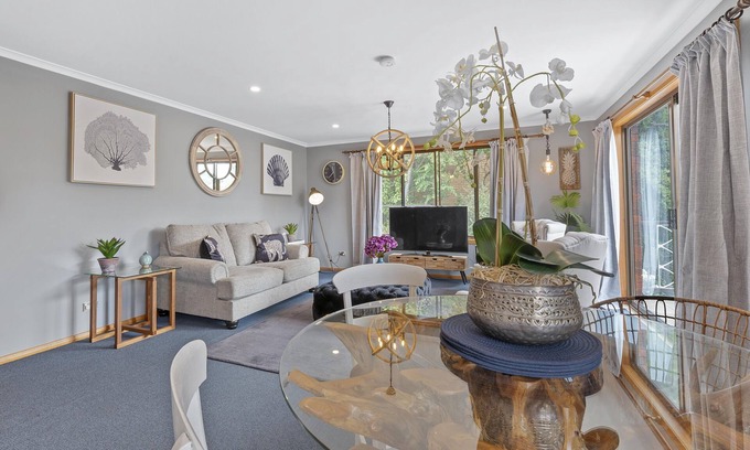Hobart Central Business District Apartment | SOHO Vibes on Davey