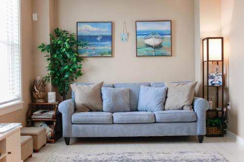 Sandbridge House | Sojourn Relaxing Condo near the Beach with Pool