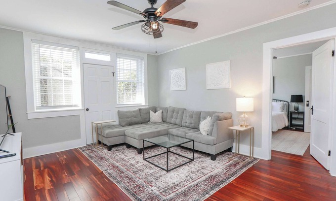 Ghent Apartment | Sojourn's Spacious Apartment in Colley Manor