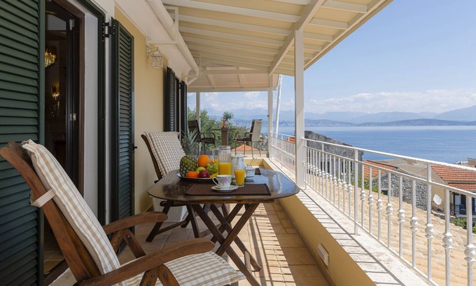 Kassiopi Apartment | Solaris Methea Deluxe Suites