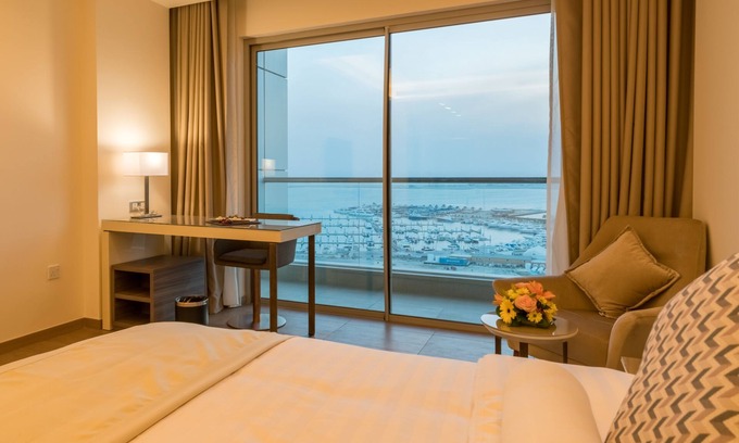 Muharraq Hotel | Solymar Hotel & Beach