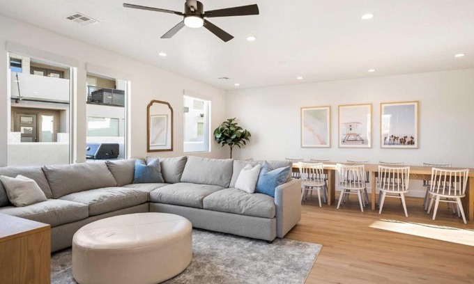 St. George House | Somewhere on a Beach townhouse