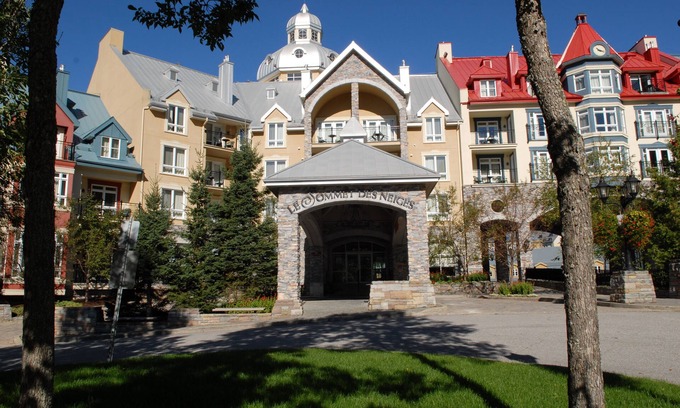 Mont-Tremblant Pedestrian Village Apartment | Sommet des Neiges