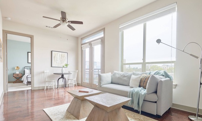 Washington Ave./ Memorial Park Apartment | Sonder at Virage
