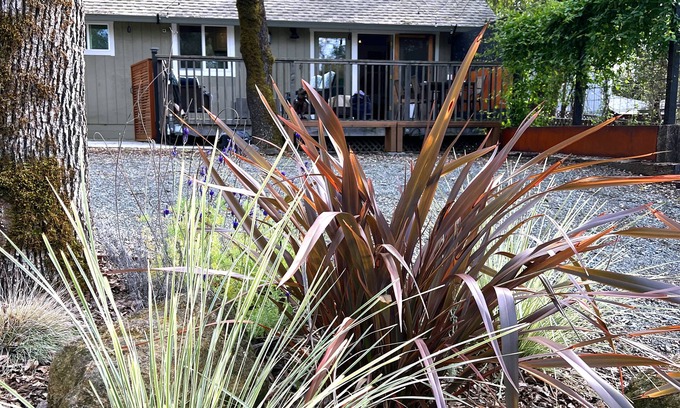 Fetters Hot Springs-Agua Caliente House | Sonoma Wine Country Cottage for Monthly Rental-3 miles from Sonoma Square!