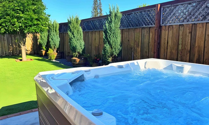 Santa Rosa House | Sonoma Wine County Oasis: King | BBQ | Fire Pit