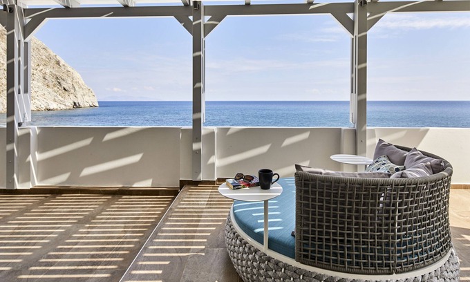 Perissa Villa | Soultouch Villa