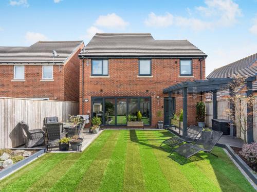 Blyth House | South Beach View