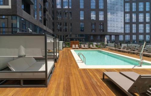 Shawmut Apartment | South End Apartment w Fireplace Gym & Pool