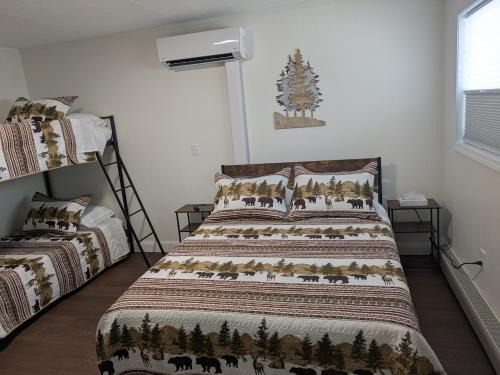 Canaan Hotel | South of the Border