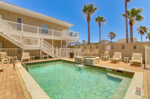 South Padre Island Apartment | South Padre Island Pool Access, 1 Block to Beach!