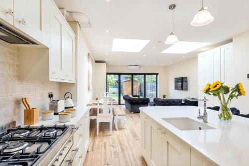 Mayfield House | South Park