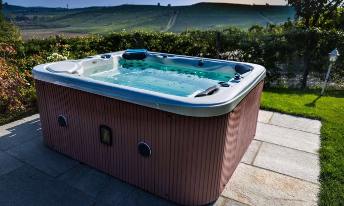 Wootton Wawen House | South View Country House - Sleeps 12 - HOT TUB - AMAZING VIEWS
