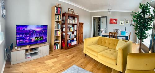 Southport Apartment | Southport-Birkdale Luxury Haven