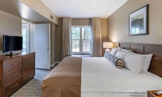 Oro-Medonte Resort | SPA & HIKING