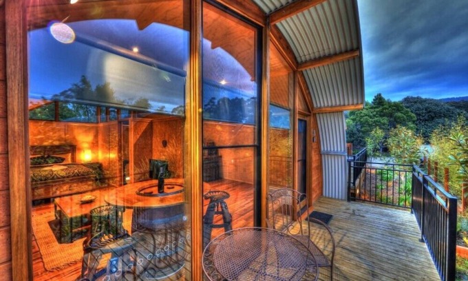 Adventure Bay Apartment | Spa Suite Bruny island