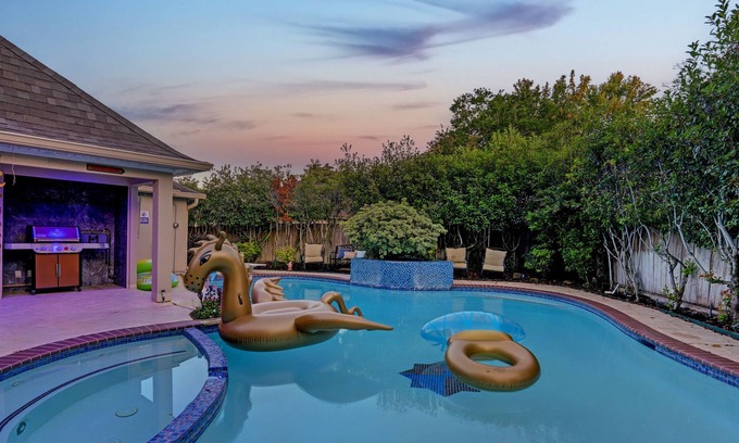 Mission Bend House | Space City Oasis Pool Near Sugar Land Katy Richmond