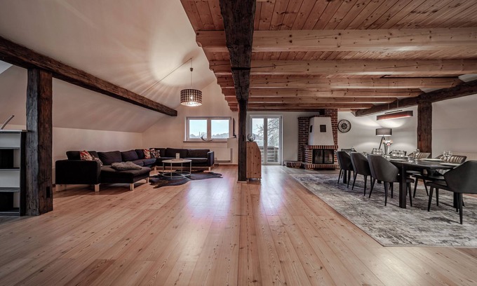 Westerhausen Apartment | Space for travel groups or large families. Quedlinburg and Thale on the doorstep