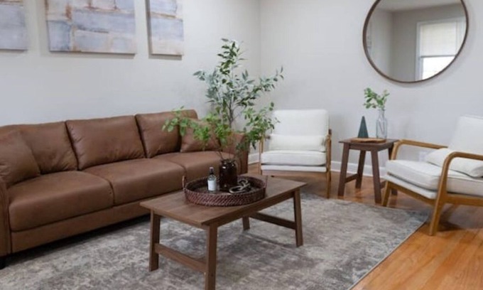 North Brunswick House | Spacious Home l King bed l Near RU l Near Hospital