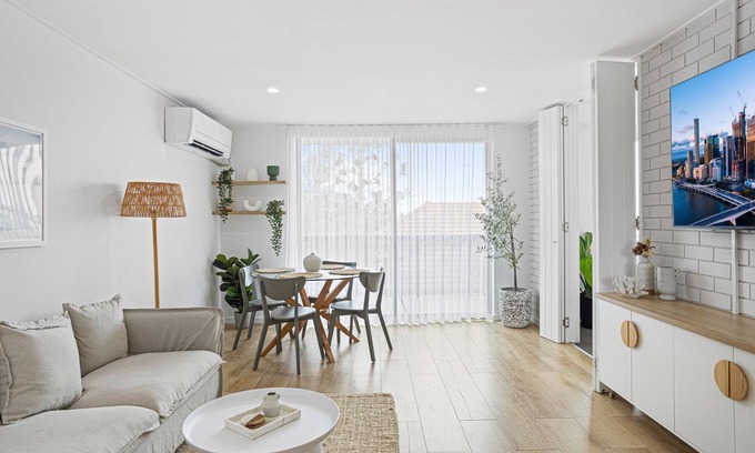 Teneriffe Apartment | Spacious 1-Bed in the Heart of Teneriffe