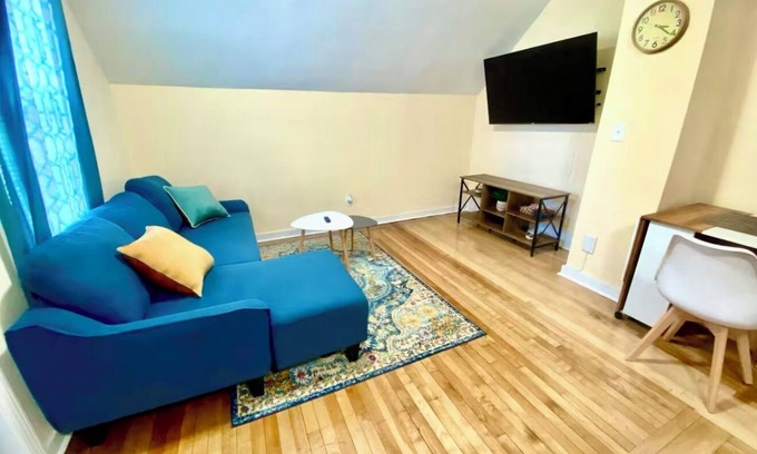 Worcester Apartment | Spacious 1-bedroom apartment with central heat & AC in Worcester near colleges.