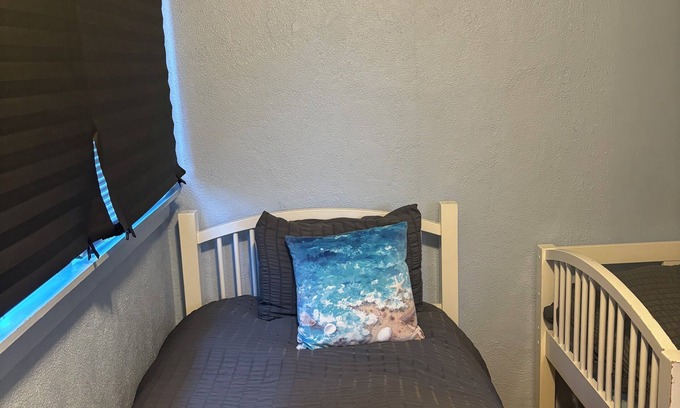 Cypress Apartment | Spacious 3-bedroom with AC and WiFi in welcoming Cypress