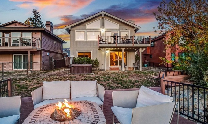 Tahoe Keys House | Spacious 3BR/3BA Ski Retreat Sleeps 10, Hot Tub, Garage, Tesla Charger, Pets ok