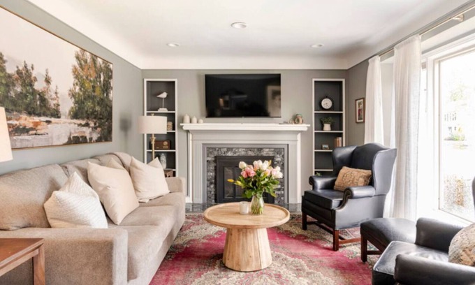 Dearborn House | Spacious 4-bedroom house in lovely Dearborn