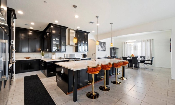 Goodyear House | Spacious 4-bedroom house with AC, WiFi in welcoming Goodyear