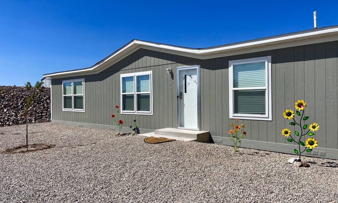 Elephant Butte House | Spacious 4BR, 2BA Close to Elephant Butte Lake, and the Golf Course!