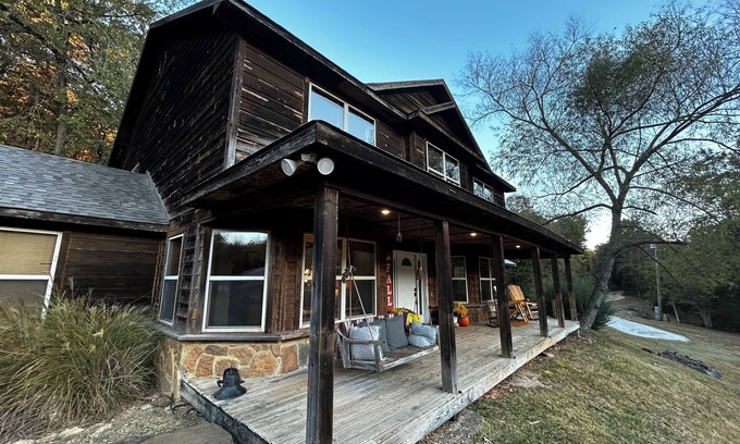 West Fork Cabin | Spacious 5-bedroom cabin serene 40 acre retreat