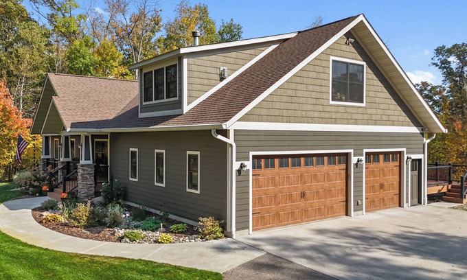 East Gull Lake House | Spacious 6-bedroom house w/Pond Views near resorts, golf, fun & beautiful lakes.