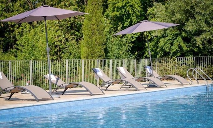 Azille Hotel | Spacious Accommodations for Families & Groups, Pool, Scenic Views