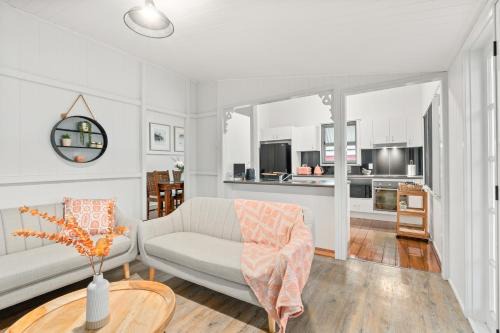 North Booval House | Spacious and Charming Queenslander in Ipswich